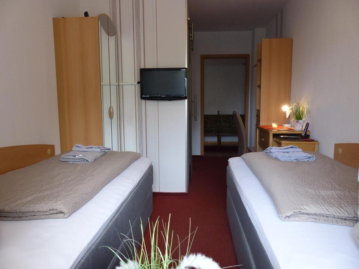 Hotel/Restaurant Balkan ซึมเมอร์ดา ภายนอก รูปภาพ