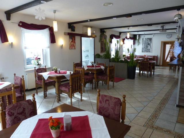 Hotel/Restaurant Balkan ซึมเมอร์ดา ภายนอก รูปภาพ