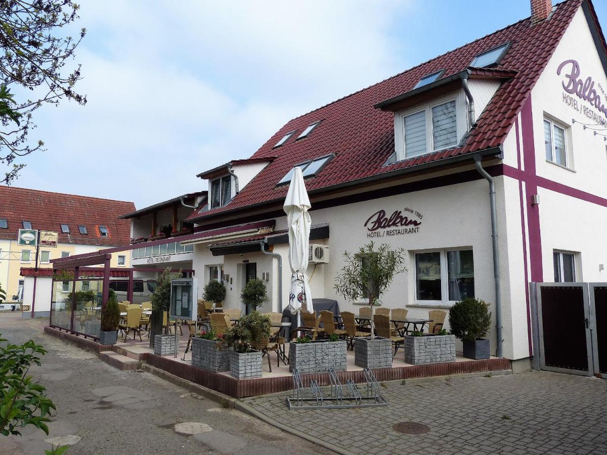Hotel/Restaurant Balkan ซึมเมอร์ดา ภายนอก รูปภาพ